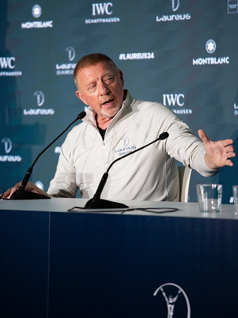 Самая дурацкая привычка в советской и в российской школе, которая Вас бесит?