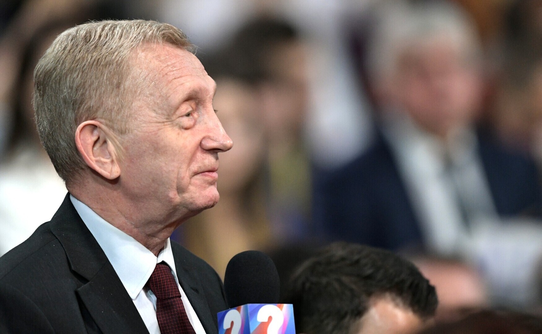 Самая дурацкая привычка в советской и в российской школе, которая Вас бесит?