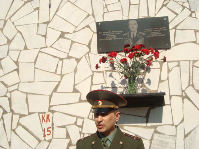 Продолжается ползучий глоток анаконды