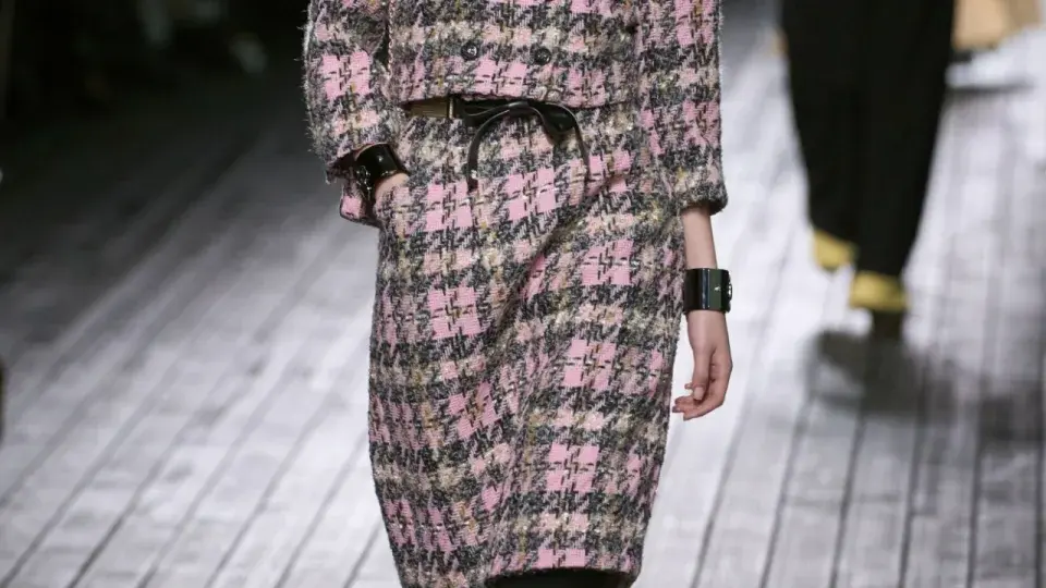 Эти модные тенденции 90-х отпразднуют свое возвращение осенью 2024 года – в современной интерпретации.