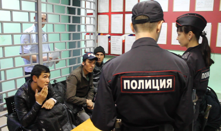 В Госдуму внесли поправки, ужесточающие миграционное законодательство: что изменится