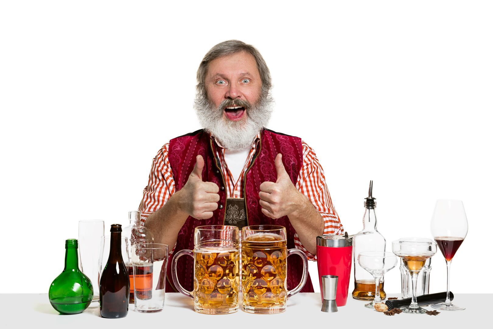 ВЦИОМ: Россияне стали меньше употреблять алкоголь. Самым непьющим макрорегионом традиционно остается Северный Кавказ. Верим?