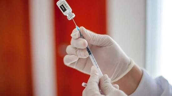 Пакистан. Более 100 детей умерли в Карачи из-за отсутствия вакцины против дифтерии