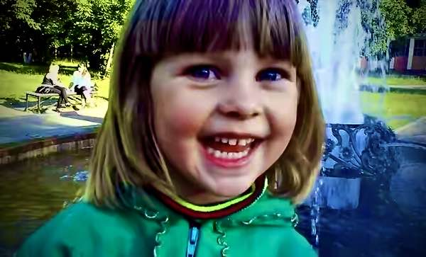 5-летняя Лиза и ее тётя 10 дней блуждали в холодном лесу. Но их не удалось спасти из-за равнодушия людей.