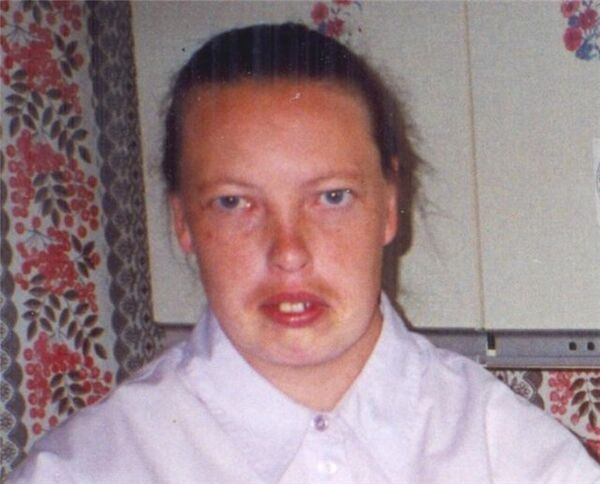 5-летняя Лиза и ее тётя 10 дней блуждали в холодном лесу. Но их не удалось спасти из-за равнодушия людей.