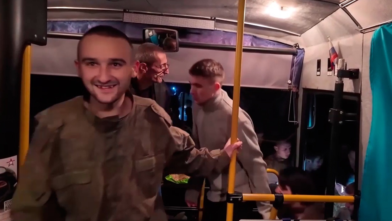 В Россию из украинского плена вернулись 95 военнослужащих