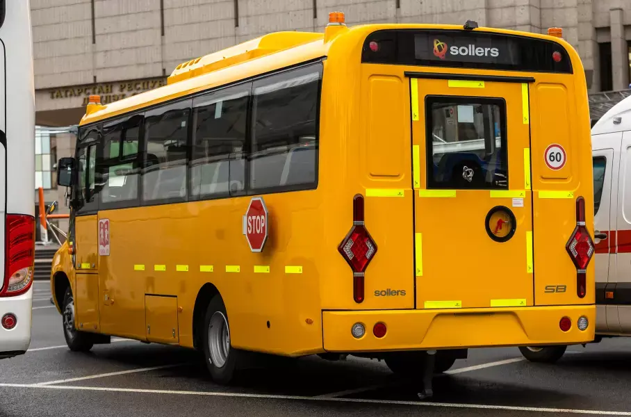 В России появятся новые школьные автобусы Sollers SB: «живые» фото