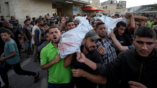 Последние израильские удары по Газе унесли жизни более 100 человек