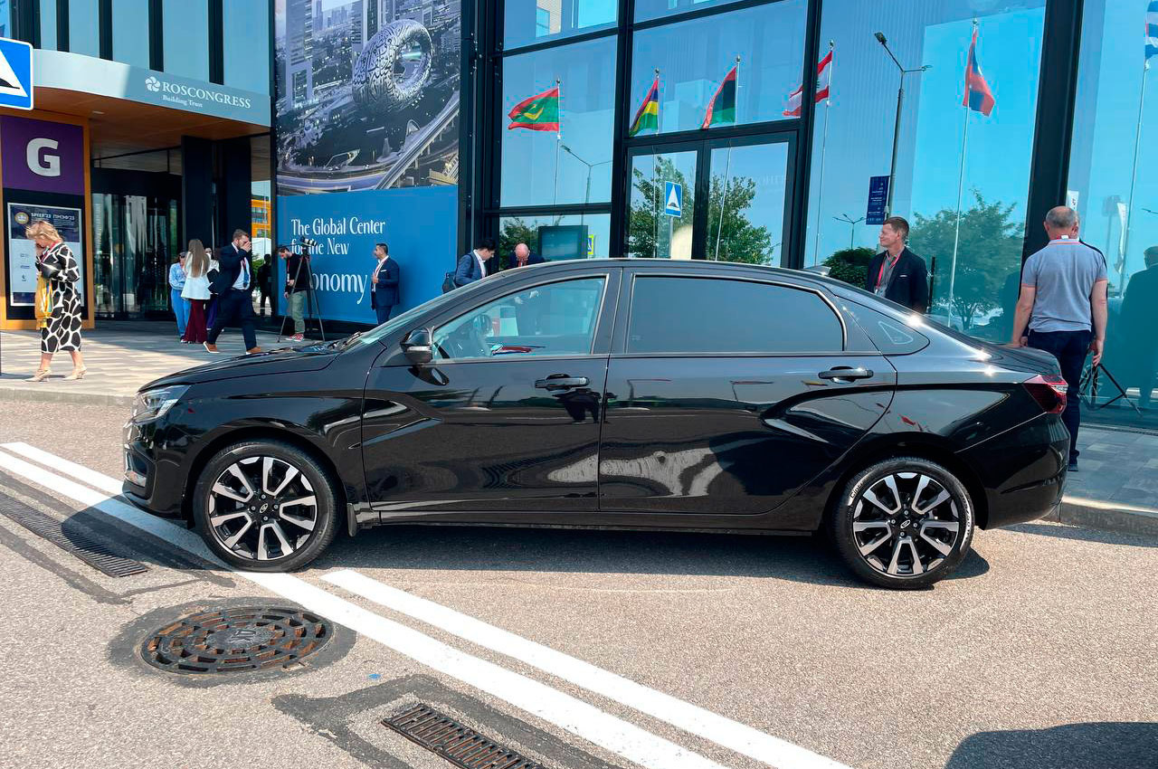 Lada Aura. Шаг вперёд или всего лишь большой Веста? Подробный тест-драйв и анализ.