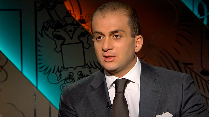 Как же прав профессор Генри Сардарян , говоря об провальном пути выбранным политиками после СССР , вместо поиска развития своей страны, решили копир