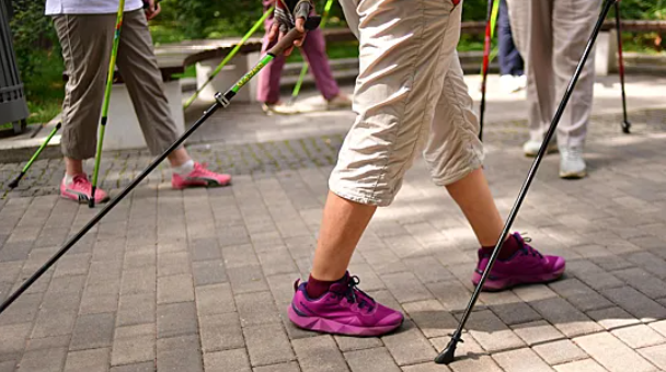 Физиотерапевт разоблачил миф о 10 тысячах шагов в день.