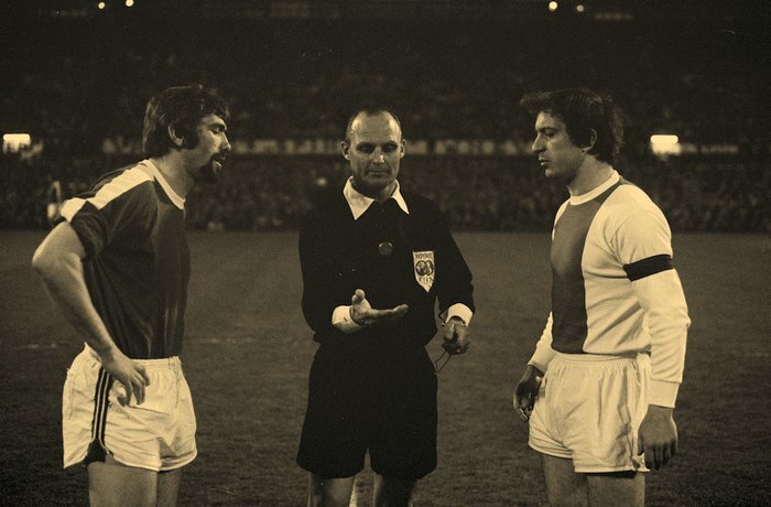 Забытые имена: Велибор Васович (первый легионер в истории амстердамского Аякса).