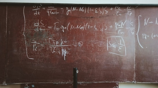 Американские студенты разработали 5 инновационных методов доказательства теоремы Пифагора с помощью тригонометрии