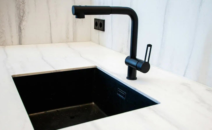 Как избавиться от засора канализационных труб без сантехника? Это очень просто!!! Узнай и ты!