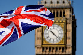 Аналитический центр утверждает, что экономика Великобритании рискует серьезно пострадать из-за тарифного плана Трампа