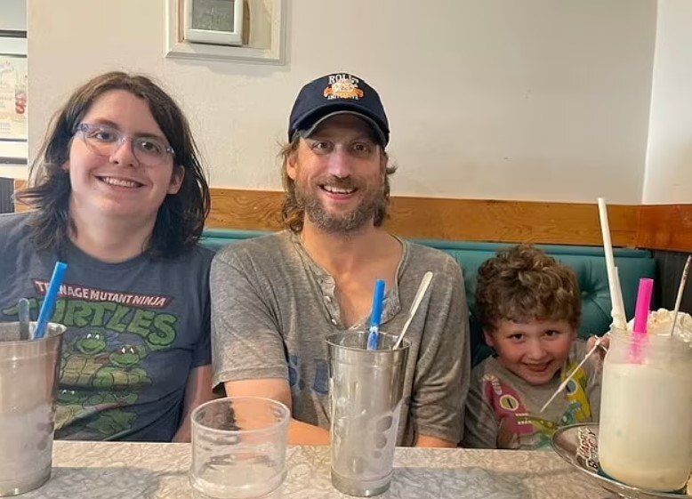 Убил всю семью из-за победы Д.Трампа!