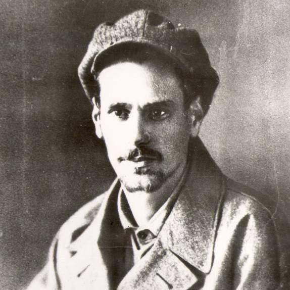 Арест инженера, построившего гигантский элеватор без единого гвоздя.