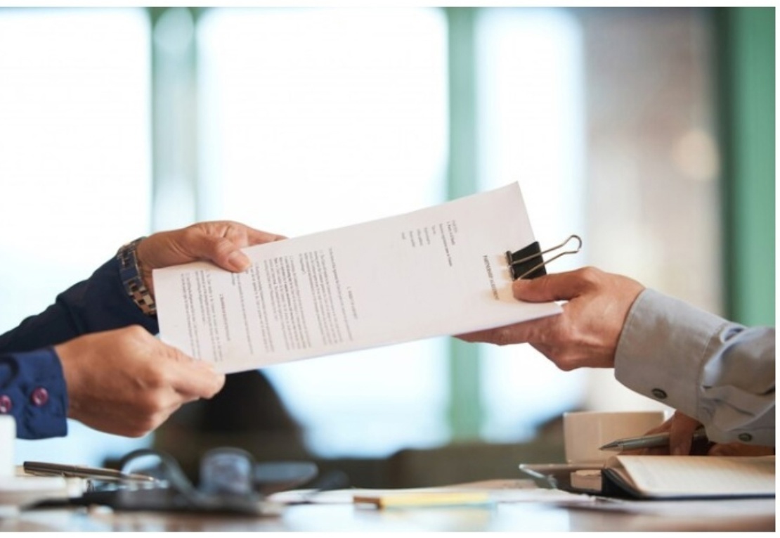 Слишком много «развелось»? Правительство к 1 июля 2025 года готовит план по сокращению штатных мест на 10% для госслужащих