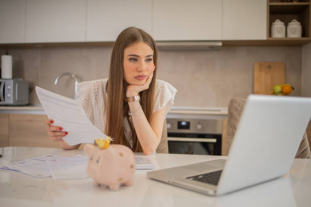 А как вы считаете, готовы ли экономить россияне на повседневных потребностях жизни?