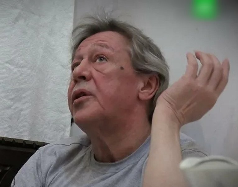 Ой, ну и новость! Михаил Ефремов в этом году встретит Новый год с родными.