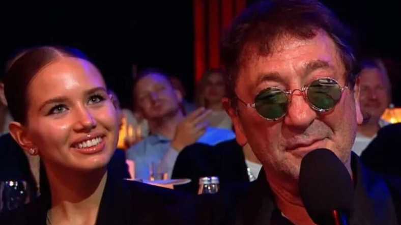 Павел Воля, в шутливой манере, посоветовал Григорию Лепсу соблюдать умеренность в поздних встречах с молодой супругой.