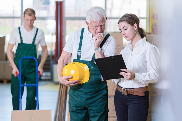 Почему для того чтобы до 62 лет быть востребованным на рынке труда, нужно к 45 годам поменять профессию ?