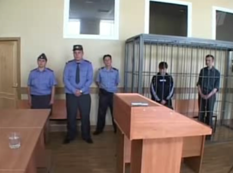 Что за дамочка поселилась в одном из пустых бараков города Скопин? У скопинского маньяка Мохова появилась новая возлюбленная