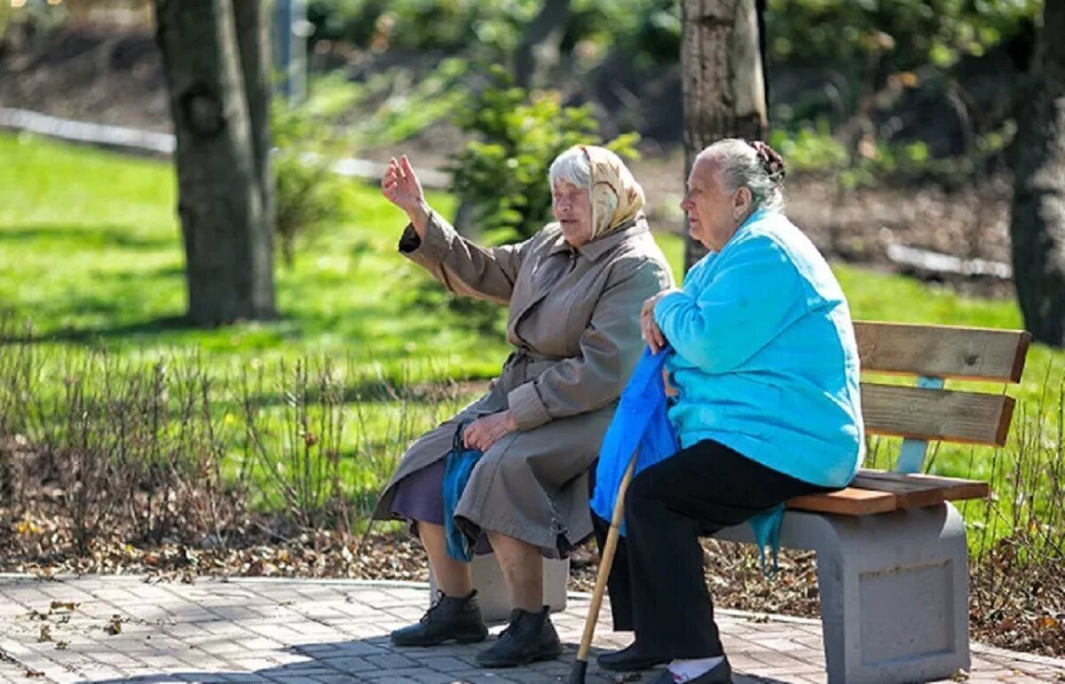 В 1951 году в СССР двух девочек перепутали в роддоме. Через 70 лет они познакомились и подали иск в суд