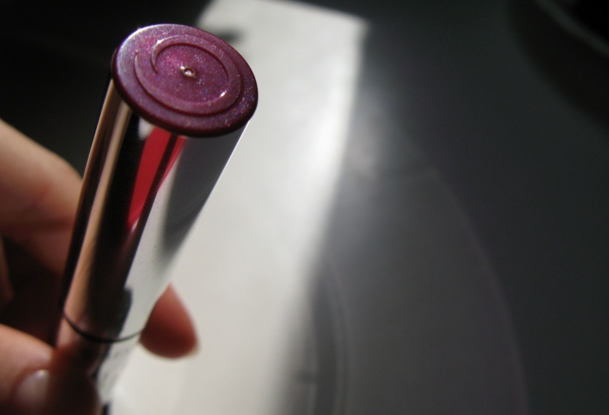 Звёздный фэшн-лук с помадой "роскошный пурпур" от Орифлейм! Статья-ностальгия 💄