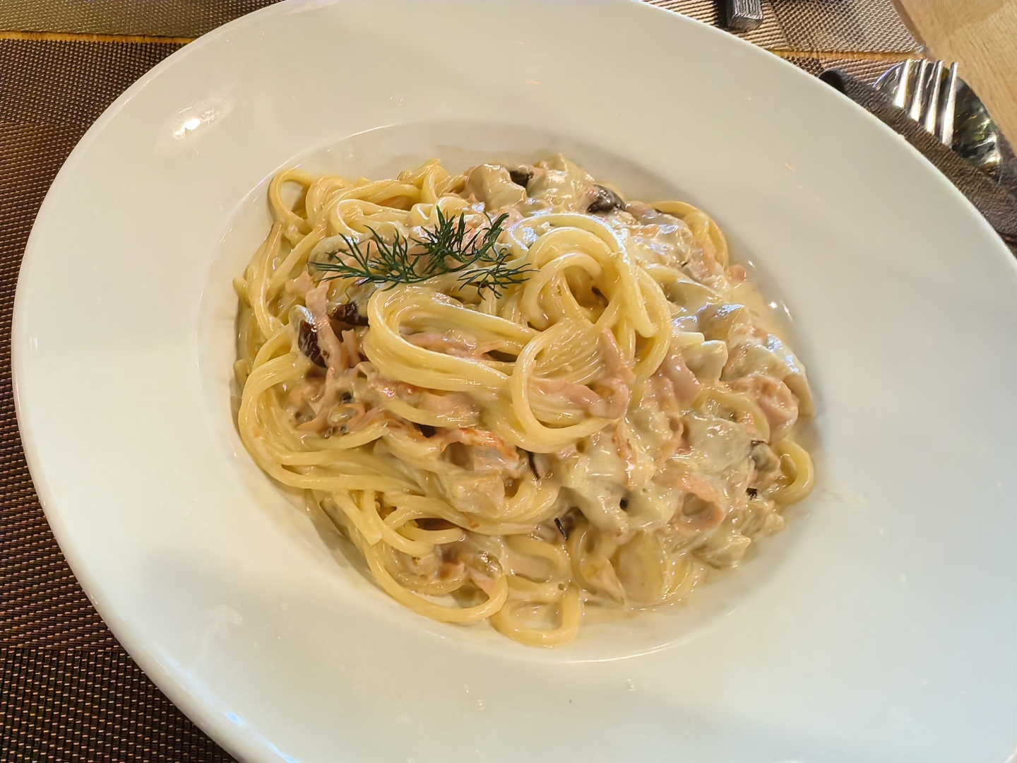 Ресторан где подают червяков 🪱 Долгая подача и сомнительный сервис. Rimini.