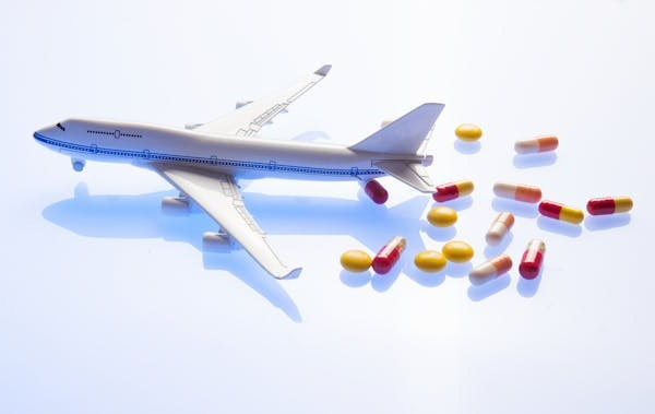Какие лекарства опасны при перелетах?