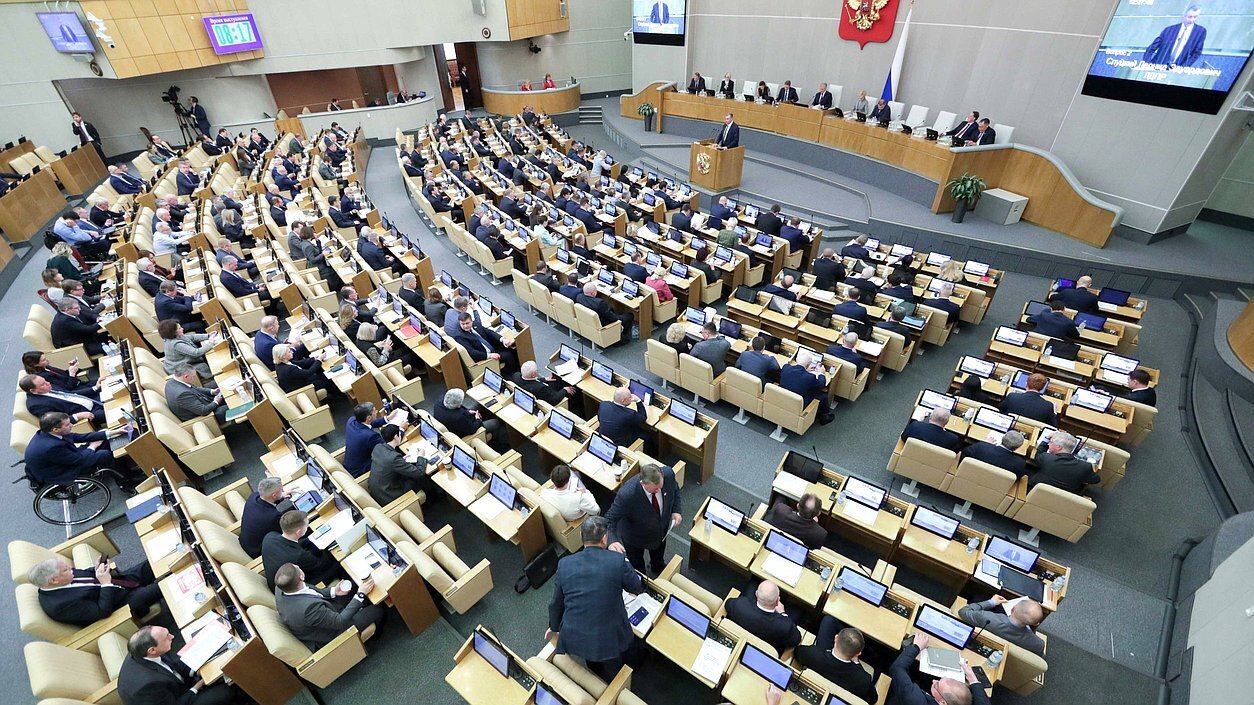 Только работа и ничего личного. Трудовым мигрантам хотят запретить получать ВНЖ и гражданство