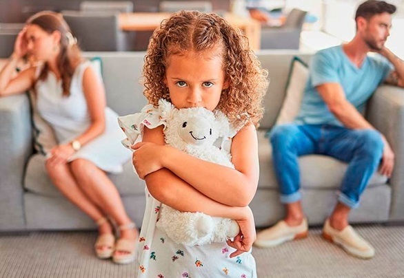 Развод при наличие несовершеннолетних детей: после похода к психологу и только через три месяца. Как вам законопроект?