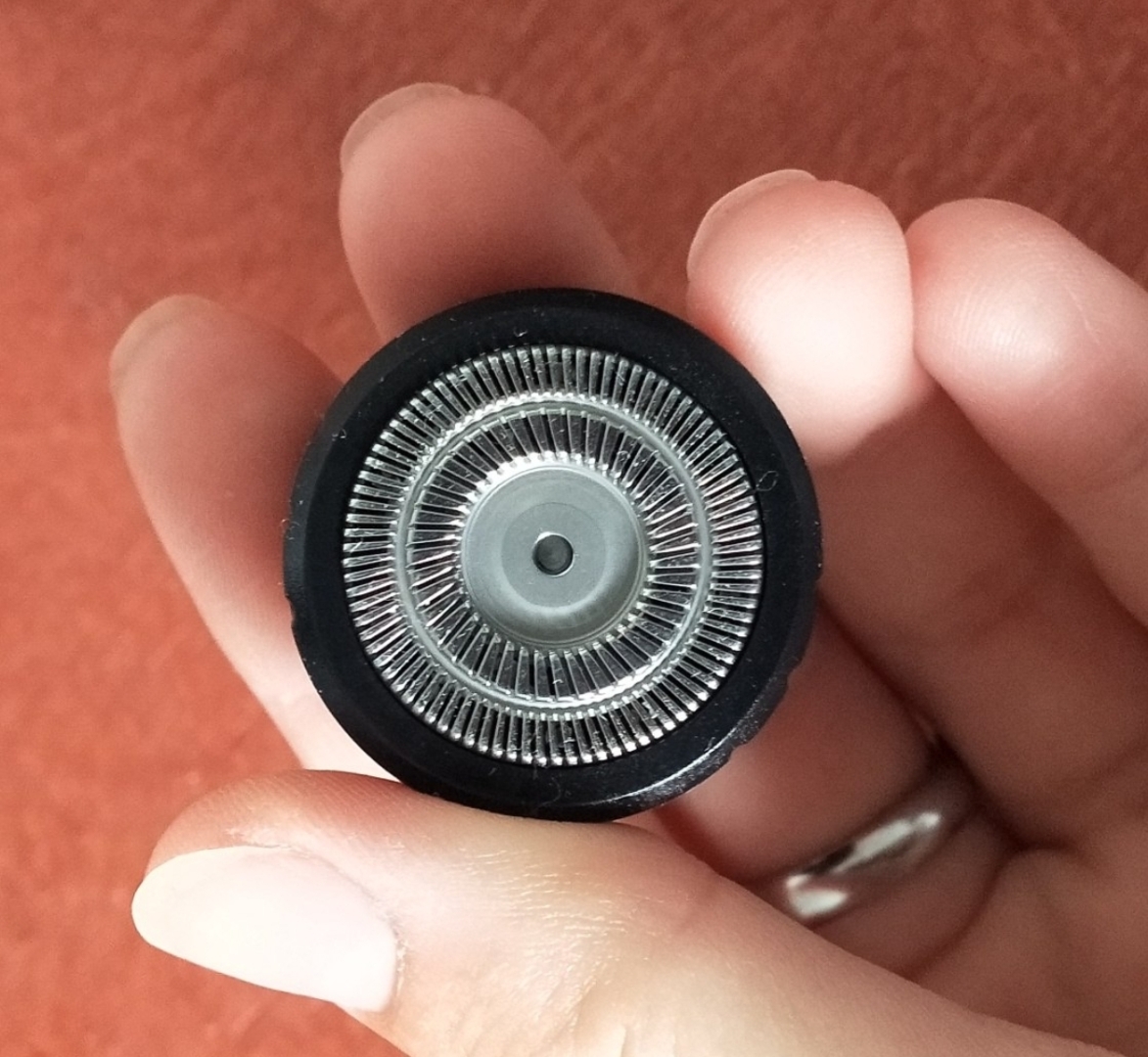 Триммер для носа, ушей, бороды. 4 в 1. Модель А-103. Почти бесполезный прибор.