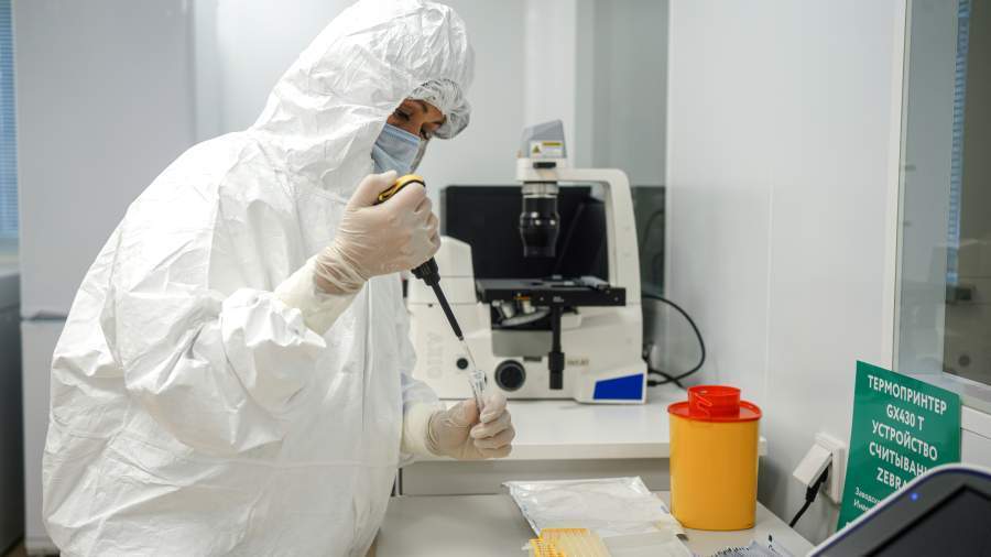 Скворцова заявила о применении с 2025 года российской вакцины от рака