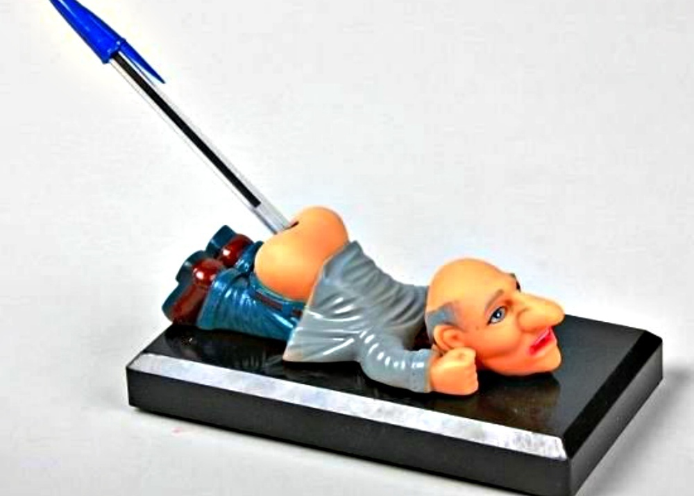 Что подарить юристу на Новый год?