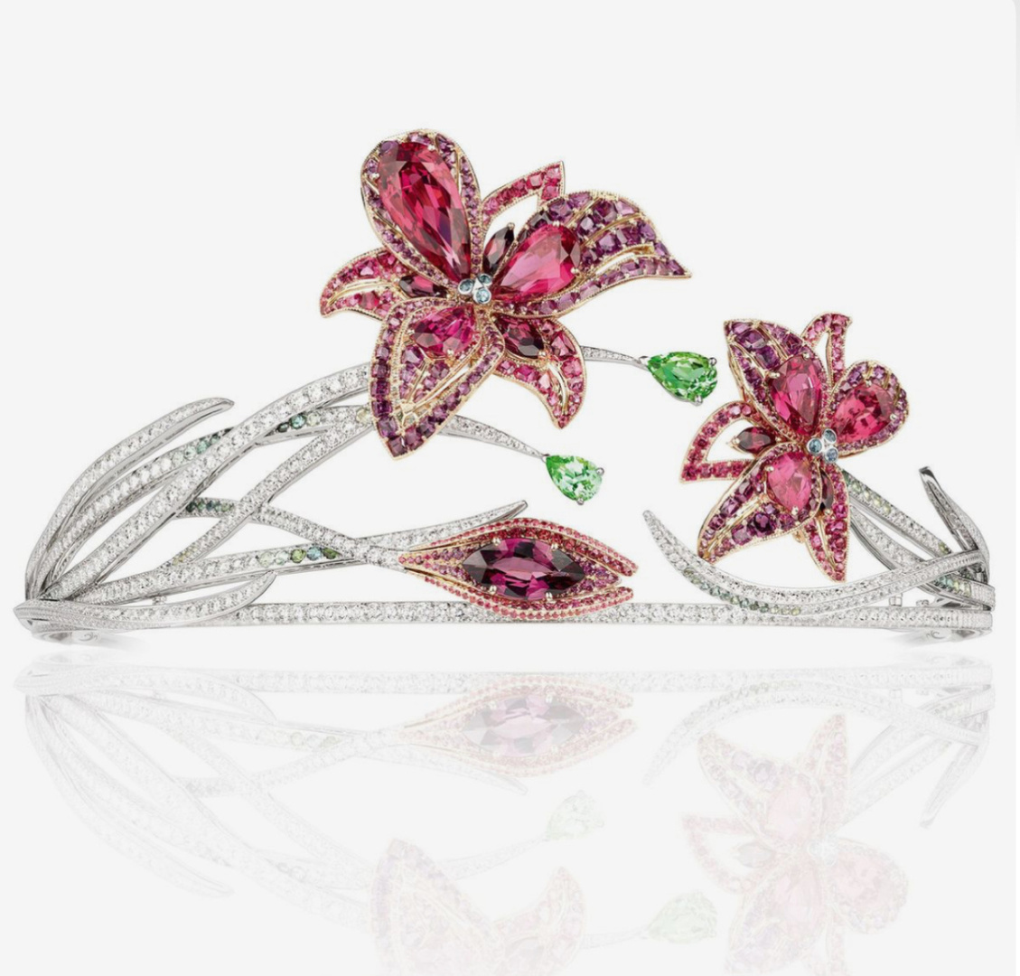 20 ослепительных тиар с рубинами и гранатами, которые покорят ваше сердце