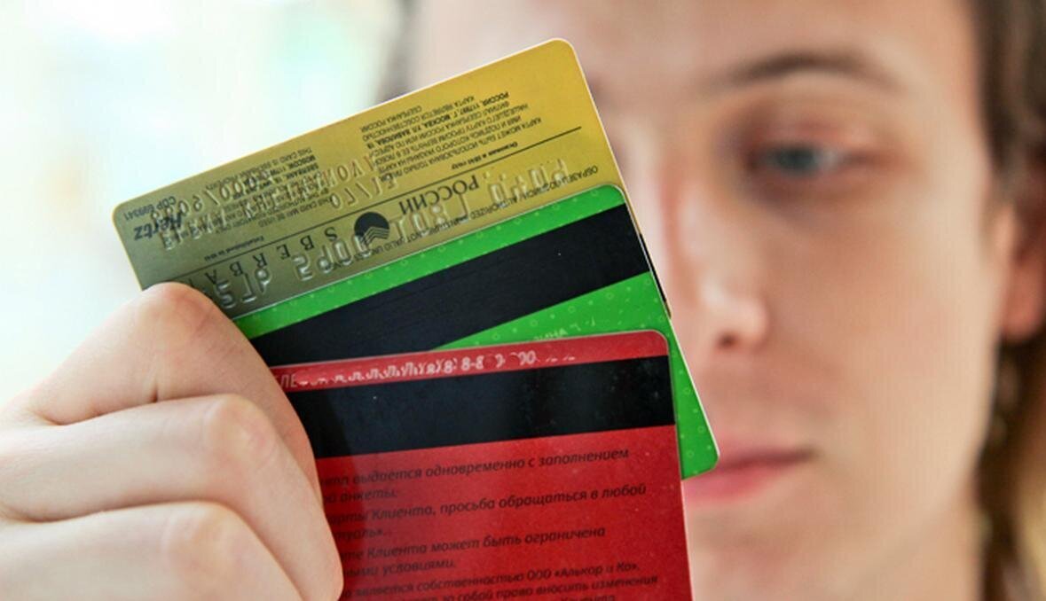 Погасил долг. Когда снимут арест с карты?