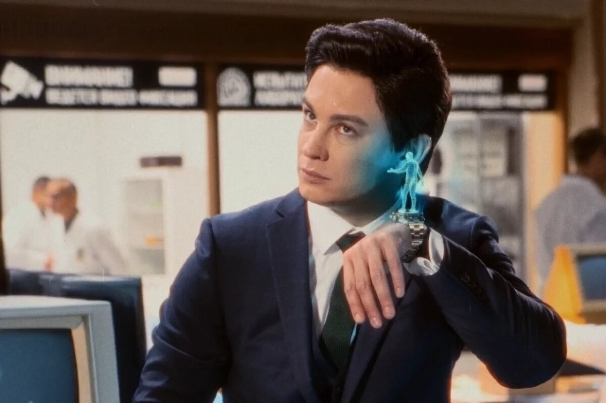 Суперагент 006 против контрабандистов в новогодней пародии "Небриллиантовая рука"