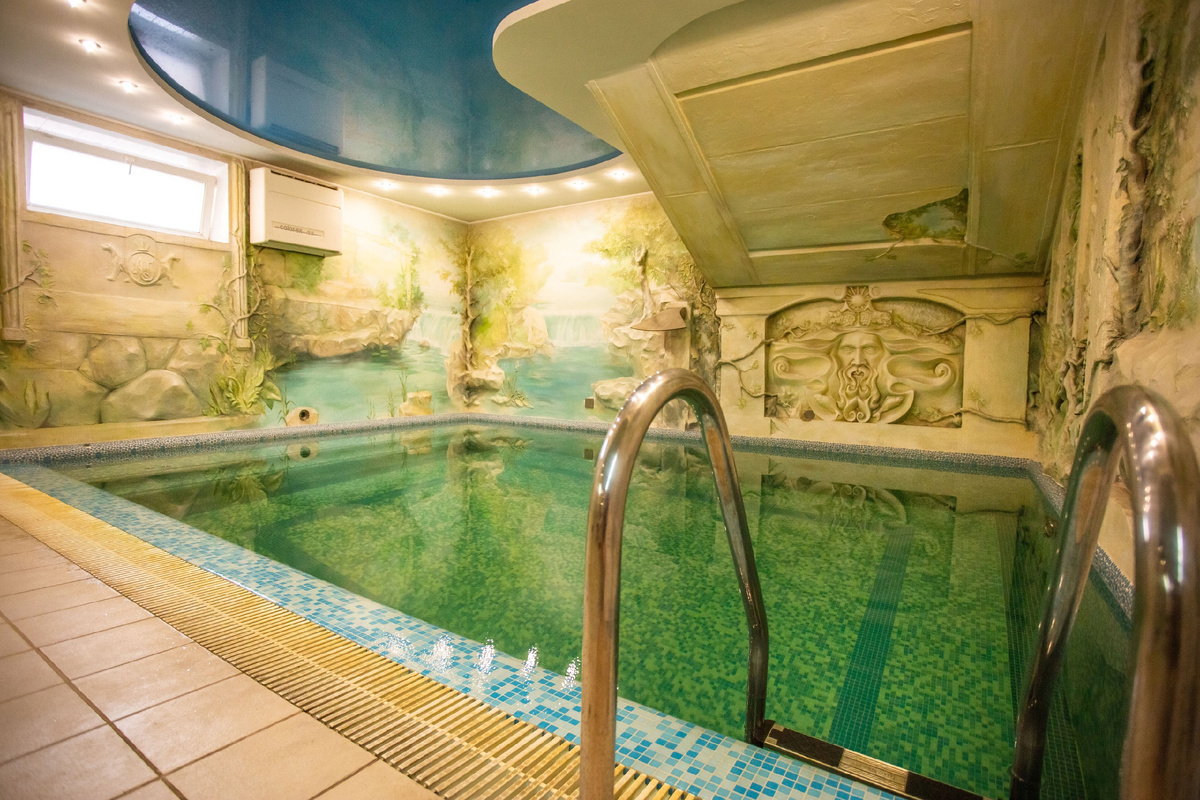 Отзыв о гостинице «Бэсэдер» в Калининграде - близко к центру, огромная кровать и SPA-зона