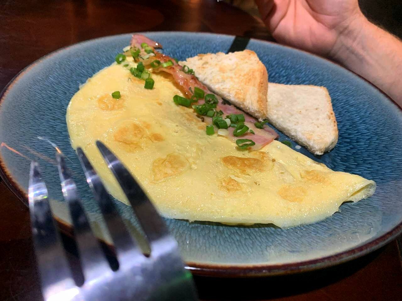 Отзыв о гостинице «Бэсэдер» в Калининграде - близко к центру, огромная кровать и SPA-зона