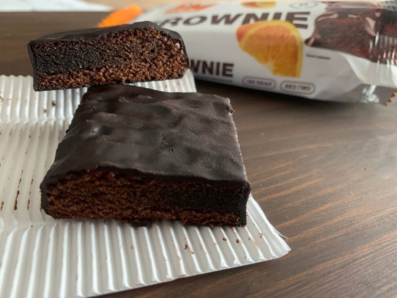 Апельсиновый брауни от Protein Rex: стоит ли заменять им сладости при похудении