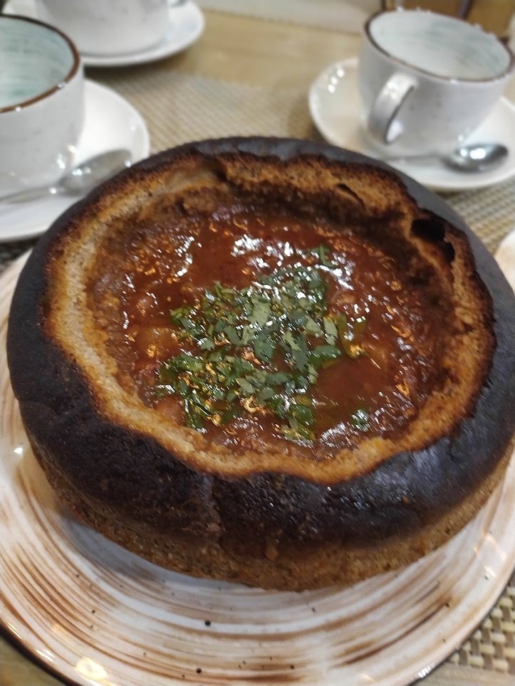 Вкуснейшие хинкали, самый вкусный хачапури, наверное вкуснейший на побережье) Если будете в Сочи, а точнее на Имеретинском курорте, посетите La Luna)