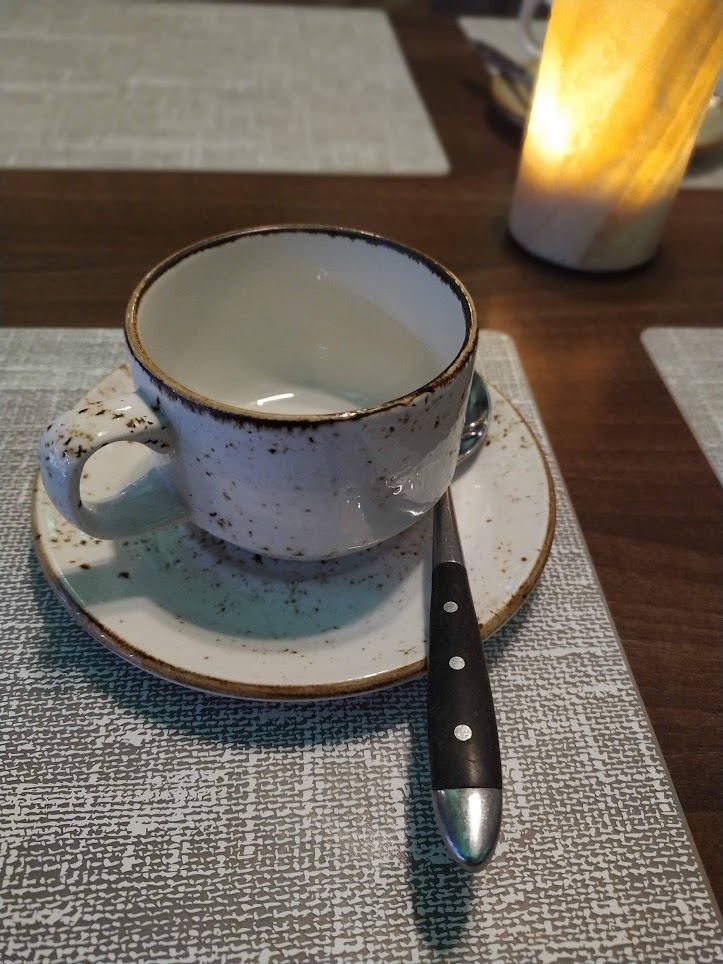 Если вы собираетесь в Адлер, не забудьте о Vstreche)) Хороший ресторан в самом центре Адлера