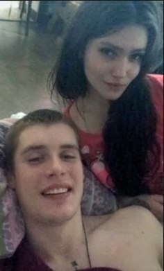 Шприцы, два трупа и еще 1 девушка с сильным наркотическим опьянением. Маму внука Марии Шукшиной 22 декабря нашли мертвой в съемной квартире.