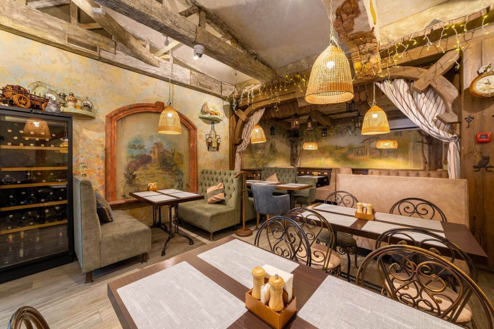 Если вы собираетесь в Адлер, не забудьте о Vstreche)) Хороший ресторан в самом центре Адлера