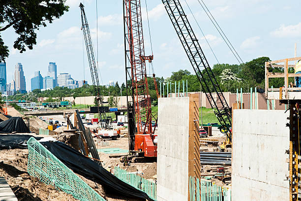 Мигрантам запретят смену места работы. Поможет ли это навести порядок в вопросе?