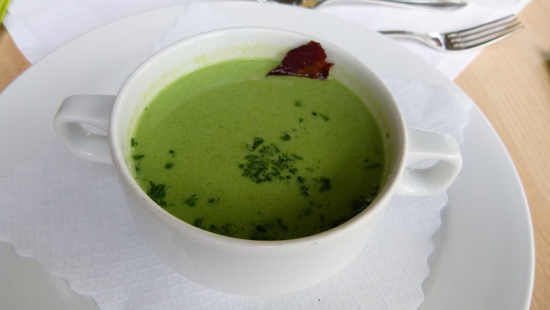 Люда суп-пюре варила! В это время говорила! Рифмоплетство.