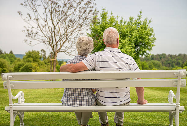 Новые условия выхода на пенсию в 2025 году: просто по возрасту не получится