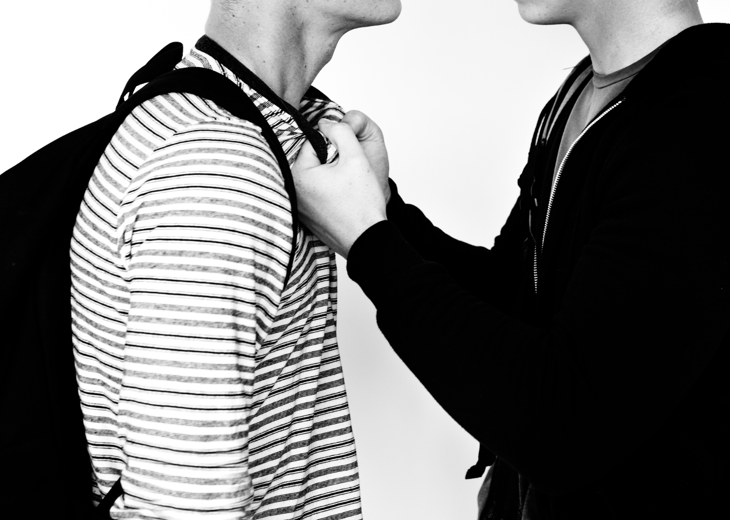 Как крановщик подрался на работе, был уволен, а потом отсудил 1,2 млн рублей за незаконное увольнение